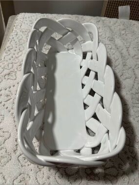 Primo'Gi Italy White Woven Ceramic Bread Basket - Handmade Lattice vintage